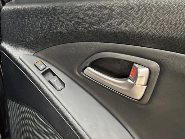 Hyundai ix35 I с пробегом 2013 года, цена 1 615 000 рублей, 60192 км, внедорожник, Автокод Объявления