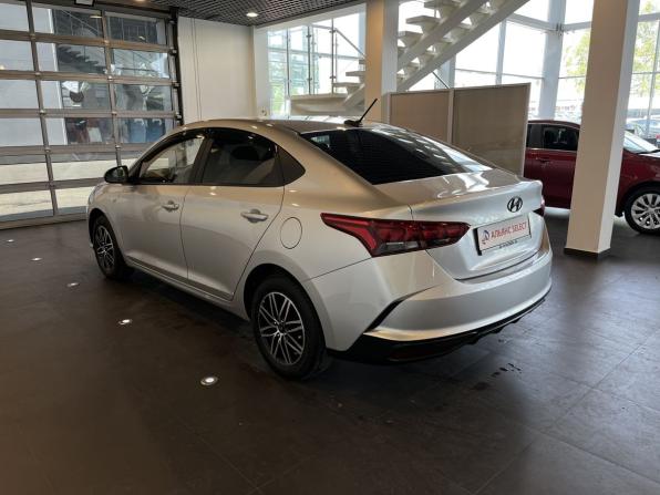 Hyundai Solaris II Рестайлинг с пробегом 2021 года, цена 1 425 000 рублей, 136063 км, седан, Автокод Объявления