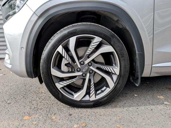 Geely Monjaro I Рестайлинг с пробегом 2024 года, цена 3 395 000 рублей, 49296 км, внедорожник, Автокод Объявления
