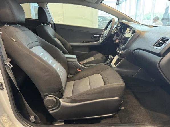 Kia Ceed II с пробегом 2013 года, цена 920 000 рублей, 172077 км, хэтчбек, Автокод Объявления