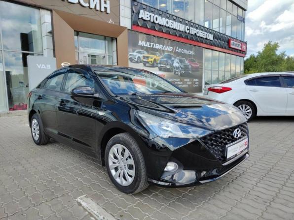Hyundai Solaris II Рестайлинг с пробегом 2020 года, цена 1 684 800 рублей, 130001 км, седан, Автокод Объявления