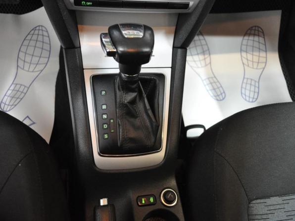Skoda Octavia II (A5) Рестайлинг с пробегом 2011 года, цена 695 500 рублей, 252806 км, универсал, Автокод Объявления