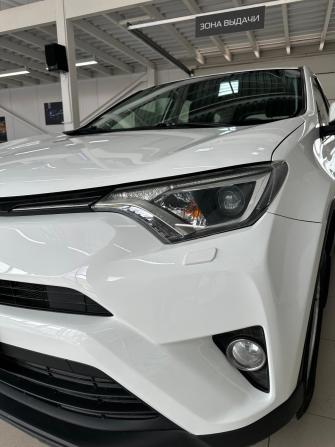 Toyota RAV4 IV (XA40) Рестайлинг с пробегом 2015 года, цена 2 198 000 рублей, 251500 км, внедорожник, Автокод Объявления
