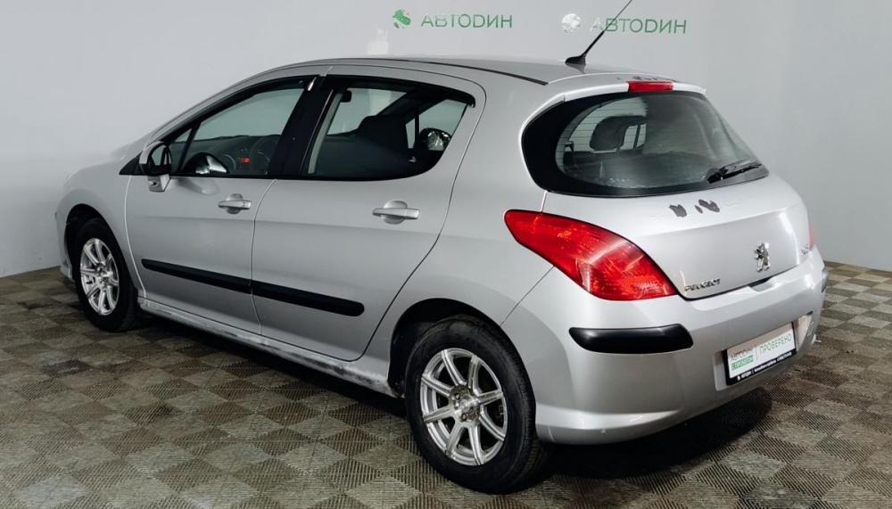 Peugeot 308 I Москва  - изображение 7