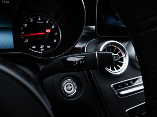 Mercedes-Benz C-Класс IV (W205) Рестайлинг с пробегом 2018 года, цена 2 650 000 рублей, 164866 км, седан, Автокод Объявления