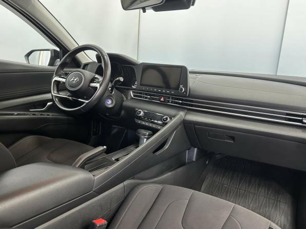 Hyundai Elantra VII (CN7) с пробегом 2021 года, цена 1 957 000 рублей, 75428 км, седан, Автокод Объявления