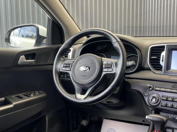 Kia Sportage IV Рестайлинг с пробегом 2018 года, цена 2 087 000 рублей, 150189 км, внедорожник, Автокод Объявления