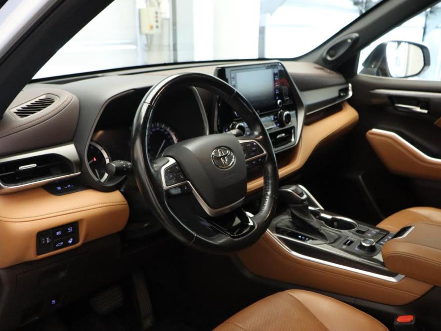 Toyota Highlander IV (XU70) Москва  - изображение 9