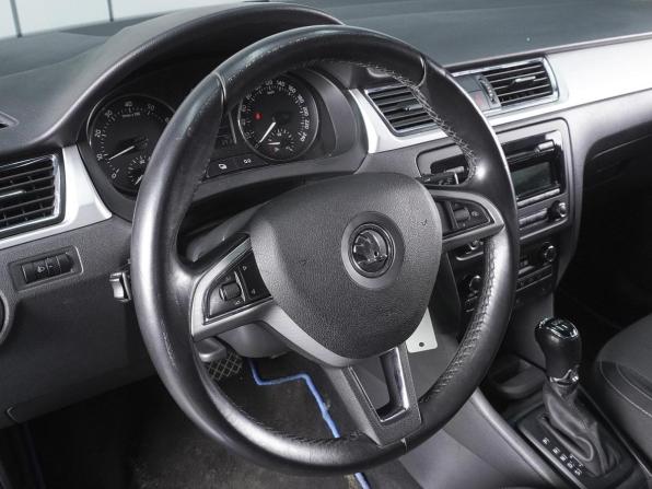 Skoda Rapid I с пробегом 2014 года, цена 1 059 000 рублей, 143486 км, лифтбек, Автокод Объявления
