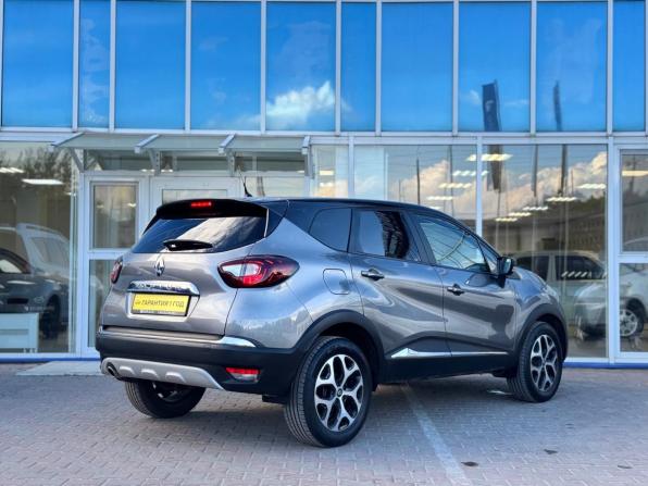 Renault Kaptur I с пробегом 2018 года, цена 1 095 000 рублей, 196934 км, внедорожник, Автокод Объявления
