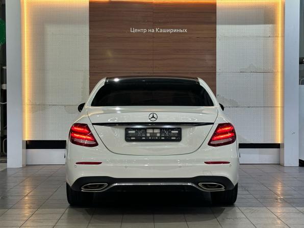 Mercedes-Benz E-Класс V (W213 S213 C238) с пробегом 2018 года, цена 2 949 990 рублей, 198025 км, седан, Автокод Объявления