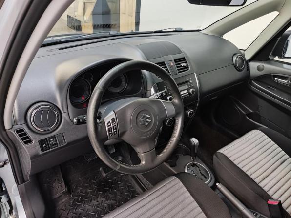Suzuki SX4 I (Classic) Рестайлинг с пробегом 2010 года, цена 1 050 000 рублей, 113777 км, хэтчбек, Автокод Объявления