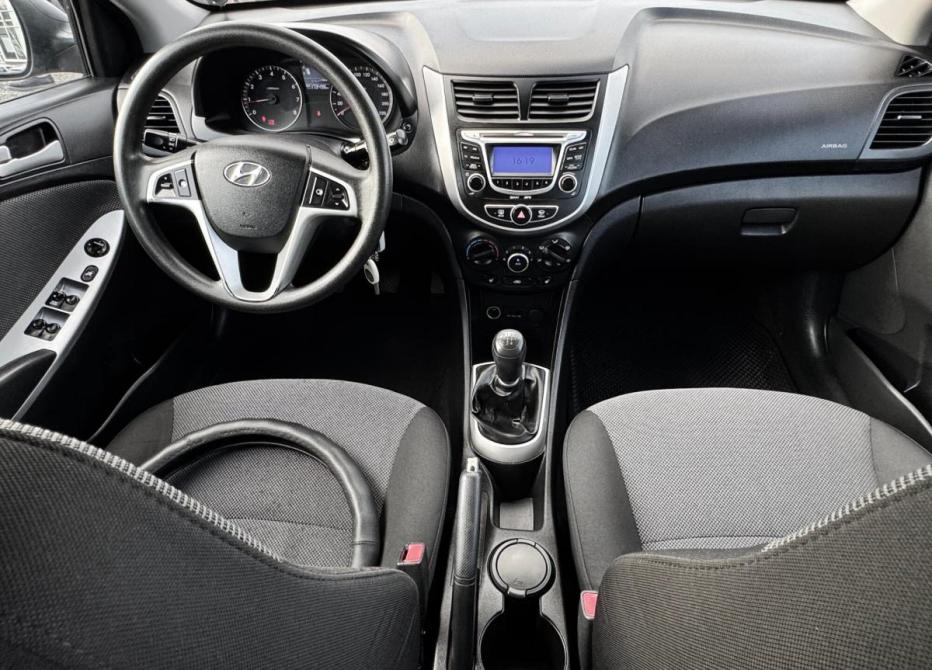 Hyundai Solaris I Азнакаево  - изображение 23