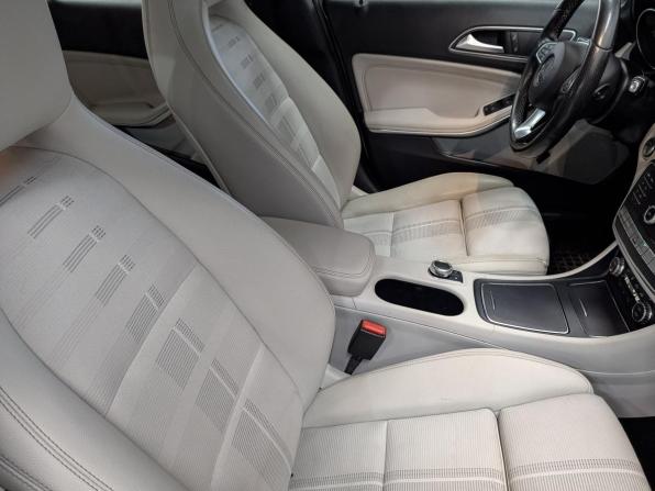 Mercedes-Benz GLA I (X156) Рестайлинг с пробегом 2018 года, цена 2 380 000 рублей, 114718 км, внедорожник, Автокод Объявления