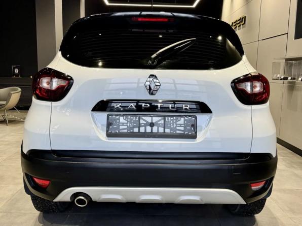 Renault Kaptur I Рестайлинг с пробегом 2021 года, цена 1 532 000 рублей, 68750 км, внедорожник, Автокод Объявления