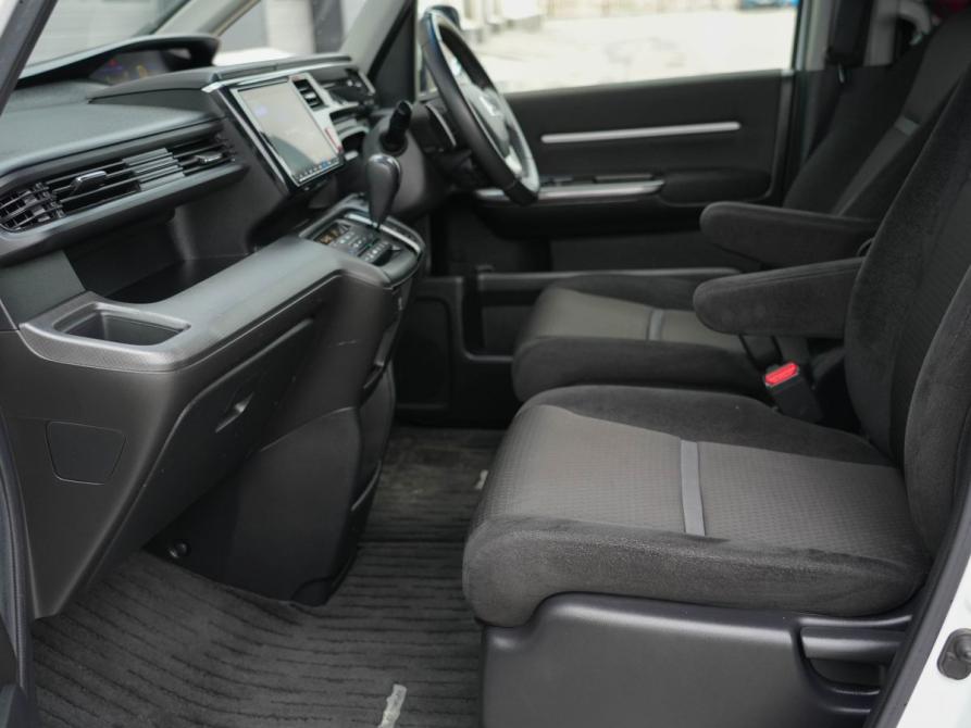 Honda Stepwgn V Рестайлинг Новосибирск  - изображение 23