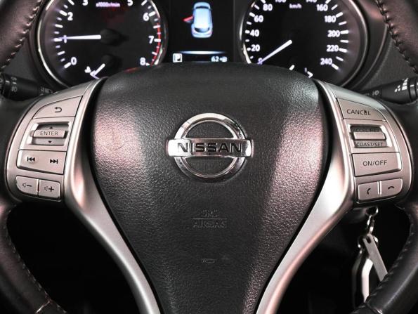 Nissan Qashqai II с пробегом 2018 года, цена 1 829 000 рублей, 69838 км, внедорожник, Автокод Объявления