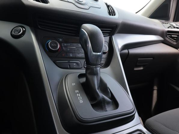 Ford Kuga II Рестайлинг с пробегом 2017 года, цена 1 590 100 рублей, 96365 км, внедорожник, Автокод Объявления