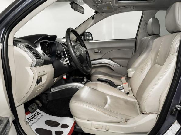 Mitsubishi Outlander II с пробегом 2008 года, цена 1 099 500 рублей, 235307 км, внедорожник, Автокод Объявления