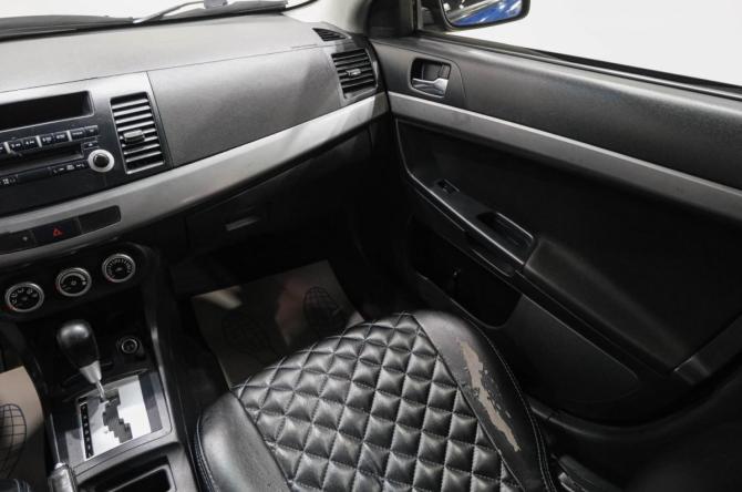 Mitsubishi Lancer X с пробегом 2010 года, цена 699 000 рублей, 210000 км, седан, Автокод Объявления