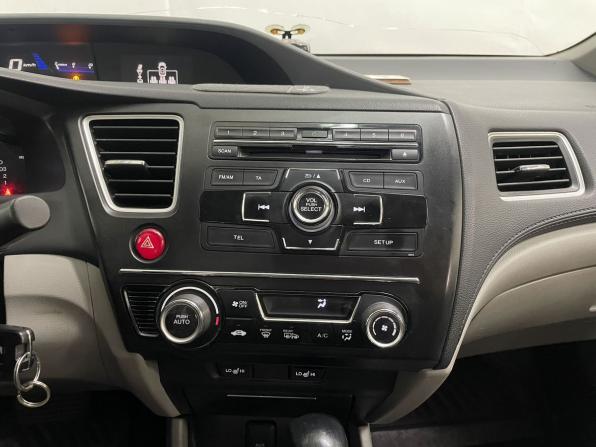 Honda Civic IX Рестайлинг с пробегом 2014 года, цена 1 090 000 рублей, 308619 км, седан, Автокод Объявления
