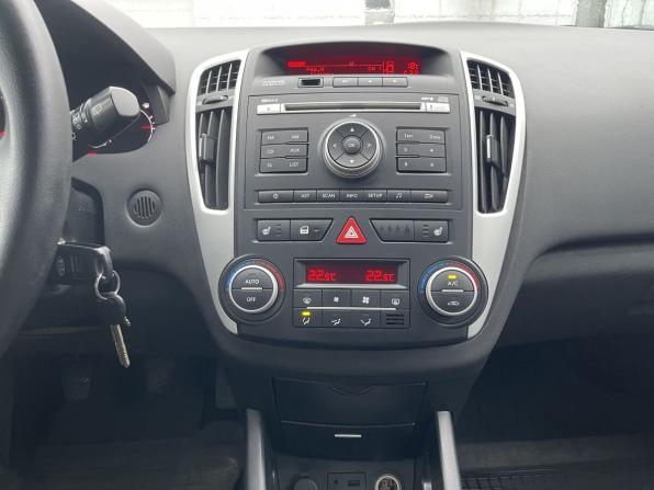 Kia Ceed I Рестайлинг с пробегом 2010 года, цена 799 500 рублей, 70246 км, хэтчбек, Автокод Объявления