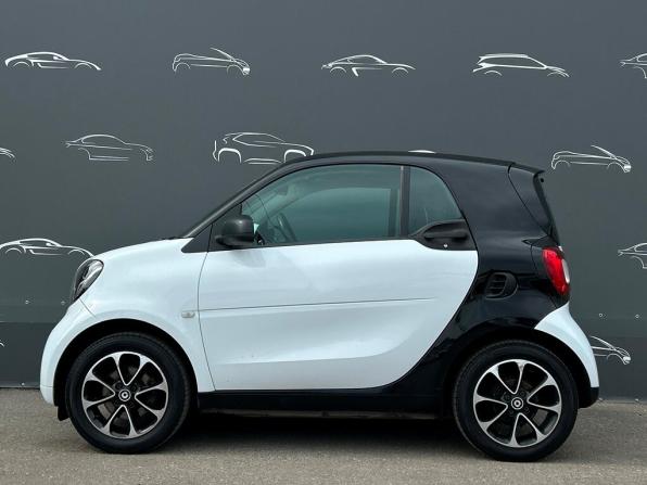 Smart Fortwo III с пробегом 2017 года, цена 790 600 рублей, 123285 км, хэтчбек, Автокод Объявления