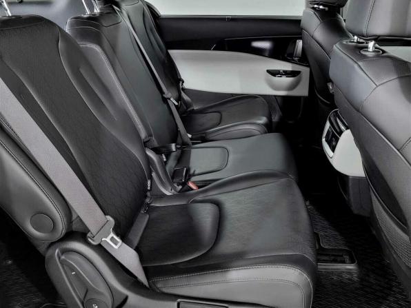 Kia Carnival IV с пробегом 2022 года, цена 4 070 000 рублей, 101301 км, минивэн, Автокод Объявления