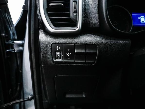 Kia Sportage IV Рестайлинг с пробегом 2019 года, цена 2 300 000 рублей, 139101 км, внедорожник, Автокод Объявления