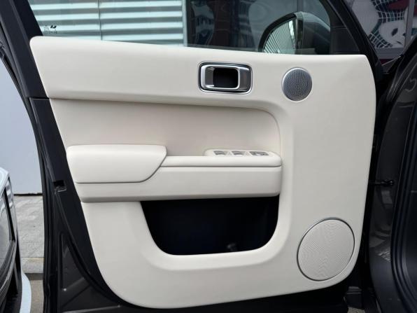 Li Auto (Lixiang) L7 I с пробегом 2024 года, цена 7 290 000 рублей, 1642 км, внедорожник, Автокод Объявления