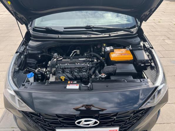 Hyundai Solaris II Рестайлинг с пробегом 2021 года, цена 1 514 000 рублей, 155461 км, седан, Автокод Объявления
