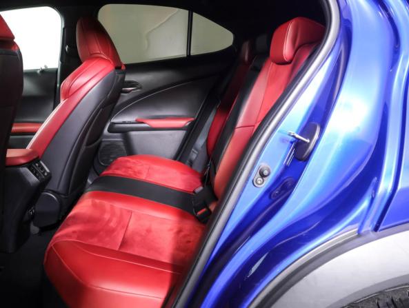 Lexus UX I с пробегом 2019 года, цена 2 690 000 рублей, 143933 км, внедорожник, Автокод Объявления