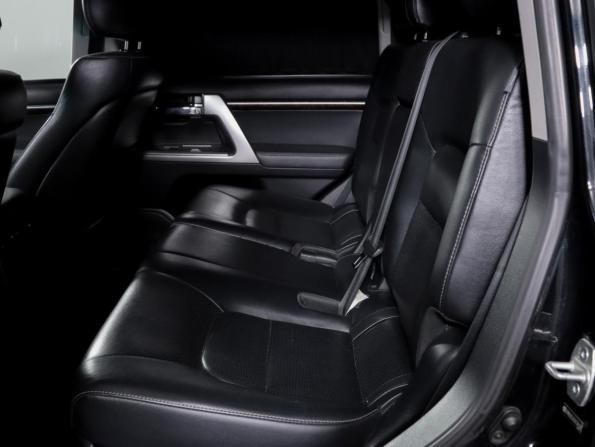 Toyota Land Cruiser 200 Series Рестайлинг 1 с пробегом 2014 года, цена 5 593 500 рублей, 142894 км, внедорожник, Автокод Объявления