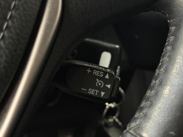 Toyota RAV4 IV (XA40) Рестайлинг с пробегом 2017 года, цена 2 469 000 рублей, 89435 км, внедорожник, Автокод Объявления