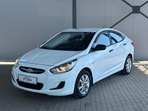 Hyundai Solaris I с пробегом 2014 года, цена 1 050 000 рублей, 88675 км, седан, Автокод Объявления