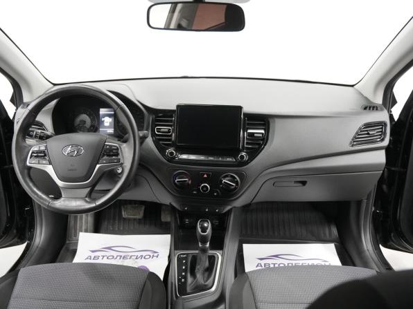 Hyundai Solaris II Рестайлинг с пробегом 2020 года, цена 1 370 000 рублей, 68000 км, седан, Автокод Объявления