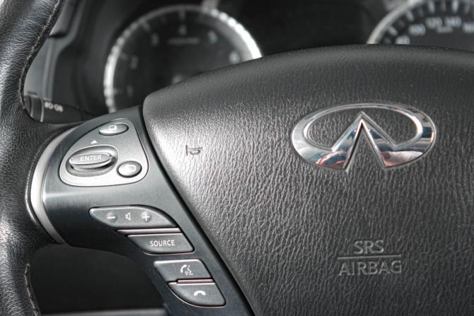 Infiniti QX60 I Рестайлинг с пробегом 2018 года, цена 2 499 000 рублей, 90000 км, внедорожник, Автокод Объявления