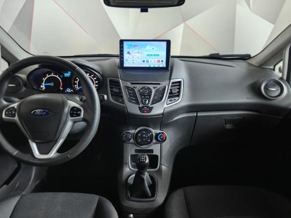 Ford Fiesta Mk6 Рестайлинг с пробегом 2016 года, цена 899 000 рублей, 83923 км, седан, Автокод Объявления