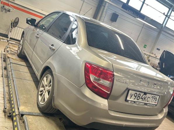 Lada (ВАЗ) Granta I Рестайлинг с пробегом 2022 года, цена 698 000 рублей, 75000 км, седан, Автокод Объявления