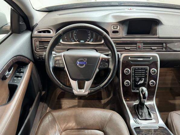 Volvo XC70 II Рестайлинг с пробегом 2014 года, цена 1 849 000 рублей, 247000 км, универсал, Автокод Объявления