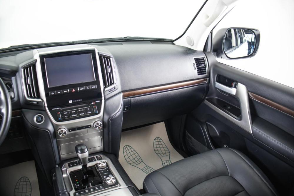 Toyota Land Cruiser 200 Series Рестайлинг 2 Пермь  - изображение 17