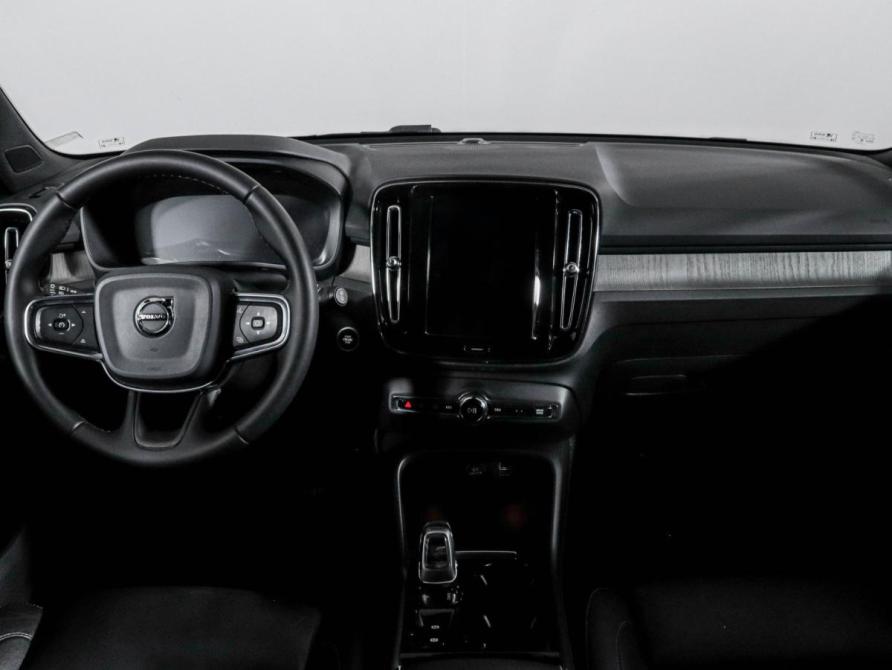 Volvo XC40 I Москва  - изображение 12