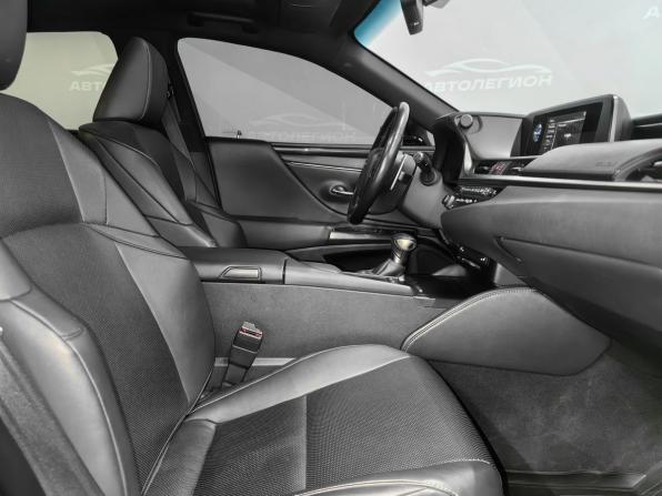 Lexus ES VII с пробегом 2019 года, цена 4 090 000 рублей, 63000 км, седан, Автокод Объявления