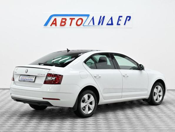Skoda Octavia III (A7) Рестайлинг с пробегом 2019 года, цена 1 159 000 рублей, 73394 км, лифтбек, Автокод Объявления