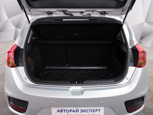 Kia Ceed II Рестайлинг с пробегом 2017 года, цена 1 099 000 рублей, 141000 км, хэтчбек, Автокод Объявления