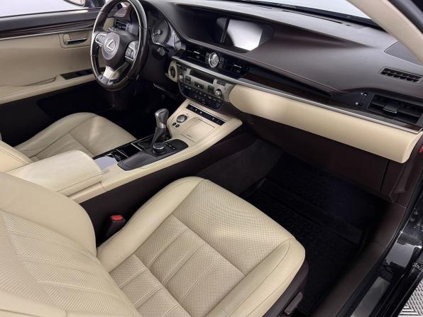 Lexus ES VI Рестайлинг с пробегом 2015 года, цена 2 350 000 рублей, 160207 км, седан, Автокод Объявления