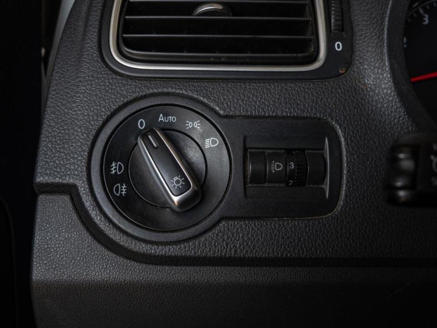 Volkswagen Polo V Рестайлинг Краснодар  - изображение 20
