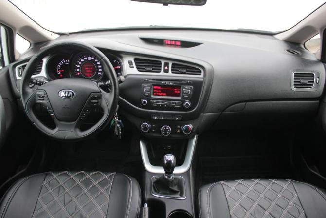 Kia Ceed II с пробегом 2015 года, цена 1 100 000 рублей, 103000 км, хэтчбек, Автокод Объявления