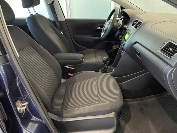 Volkswagen Polo V с пробегом 2014 года, цена 615 000 рублей, 242427 км, седан, Автокод Объявления