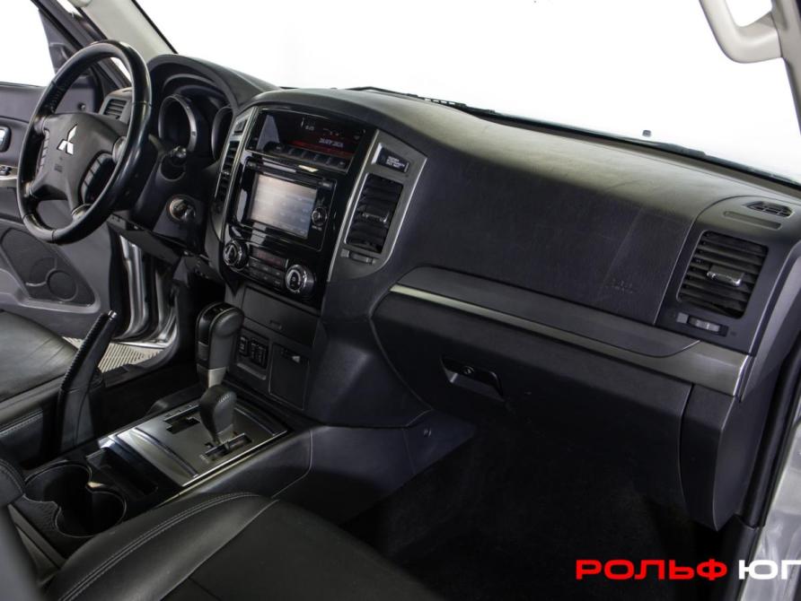 Mitsubishi Pajero IV Рестайлинг 2 Москва  - изображение 7